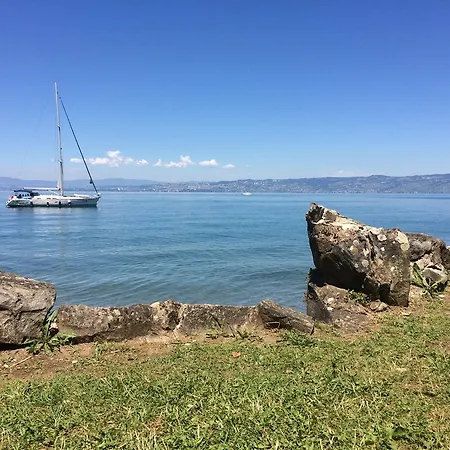 فندق مبيت وإفطار Les Balcons Du Leman تولو